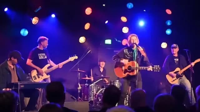 Koncert med Fistful Of Dollars